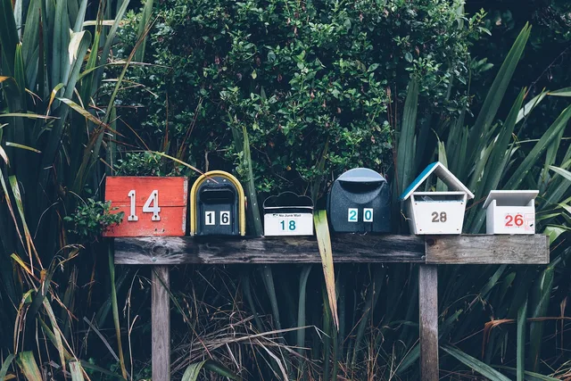 mailboxes, numbers, nature, plants, blue numbers. Privacy-Safe Celebrity Maps: Map-Publishing Rules